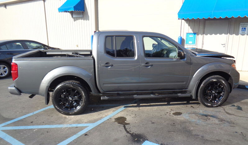 NISSAN FRONTIER SV CREW CAB full