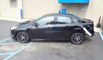 FORD FOCUS SE full