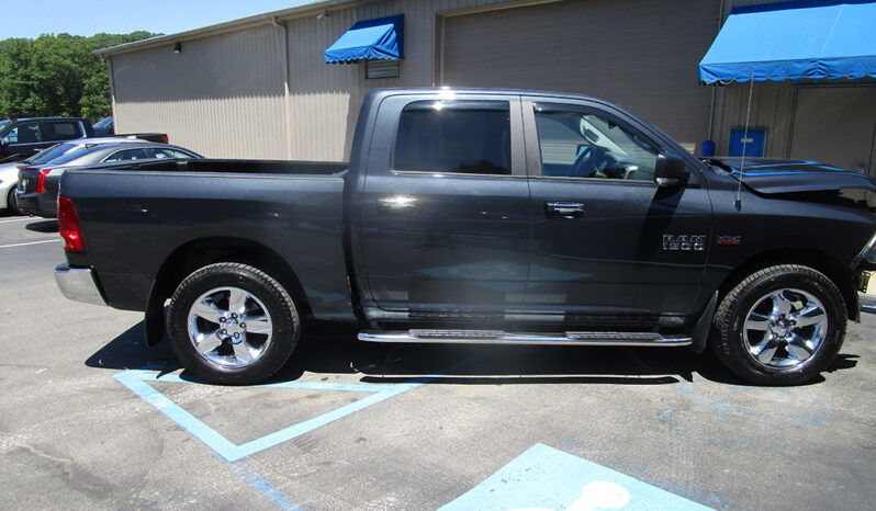 RAM 1500 SLT CREW CAB full