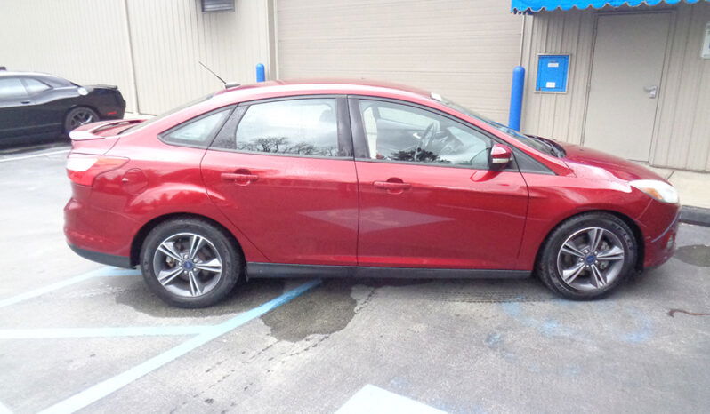 FORD FOCUS SE full