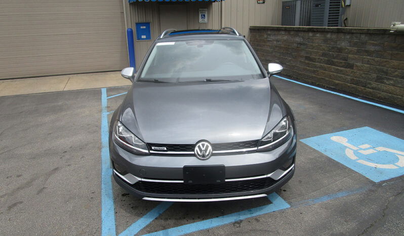 VOLKSWAGEN GOLF ALLTRACK SE full