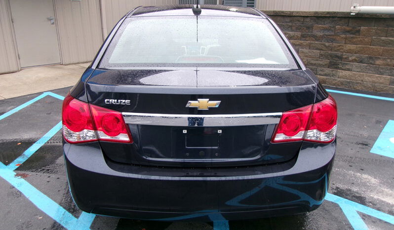 CHEVROLET CRUZE LS full