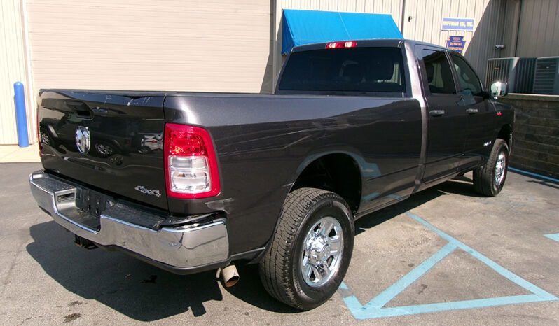 RAM 2500 TRADESMAN CREW CAB 8′ BED full