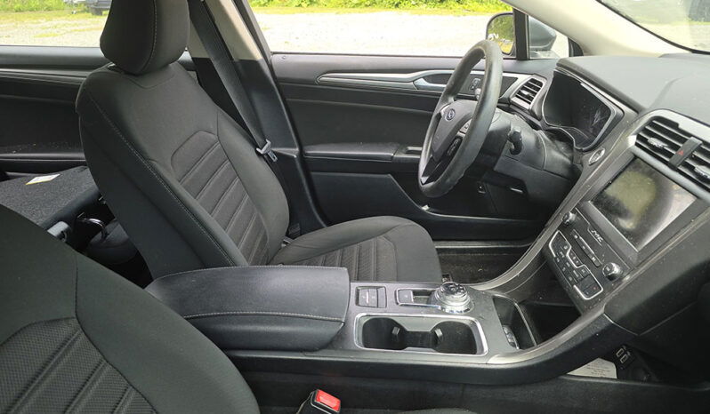 FORD FUSION HYBRID SE full