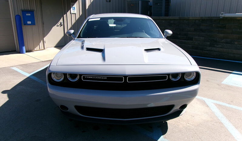 DODGE CHALLENGER SXT full