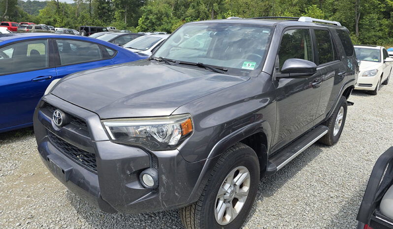 TOYOTA 4RUNNER SR5 full