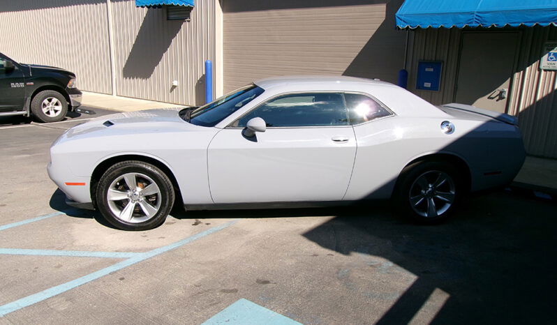 DODGE CHALLENGER SXT full