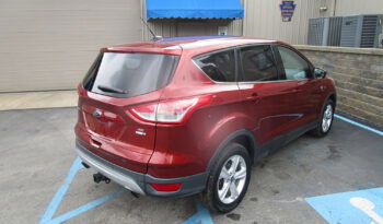 FORD ESCAPE SE full