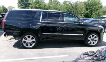 CADILLAC ESCALADE ESV LUXURY full