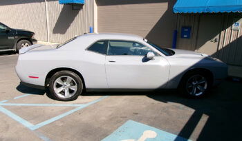 DODGE CHALLENGER SXT full