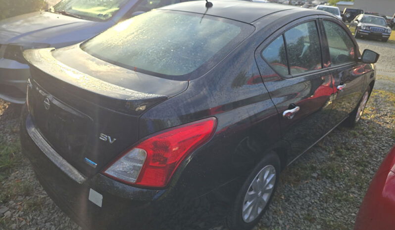 NISSAN VERSA SV full