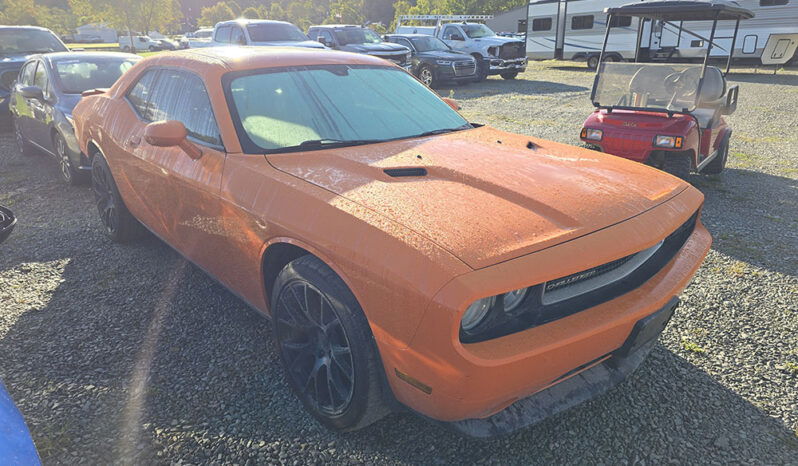 DODGE CHALLENGER SXT full