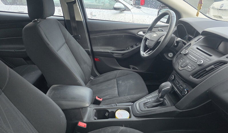 FORD FOCUS SE full