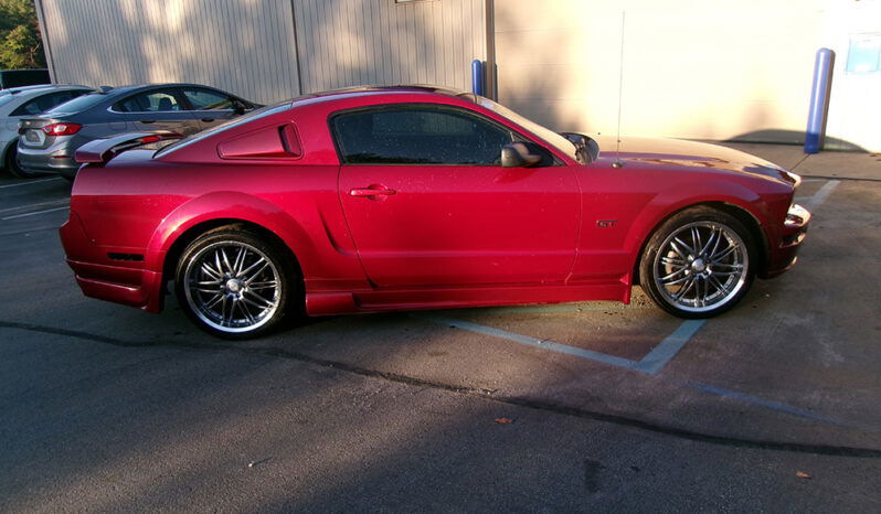 FORD MUSTANG GT full