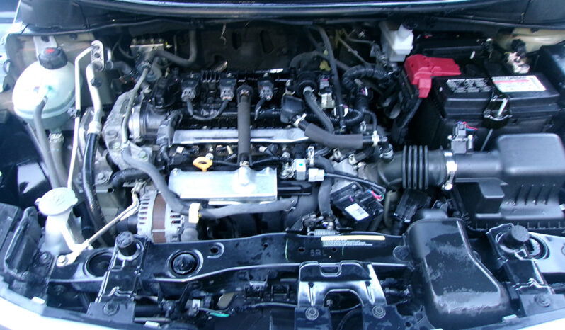 NISSAN VERSA SV full