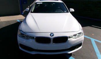 BMW 3 SERIES 320i XDrive full