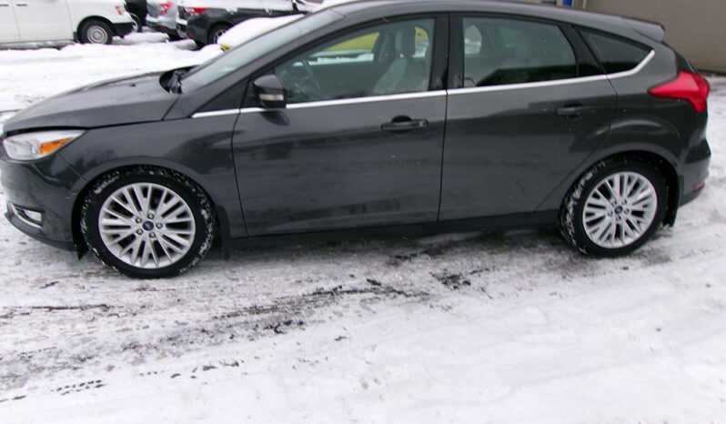 FORD FOCUS TITANIUM full