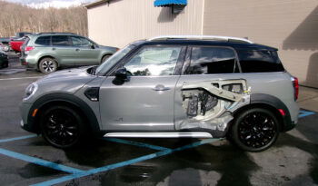 MINI COOPER COUNTRYMAN ALL4 full