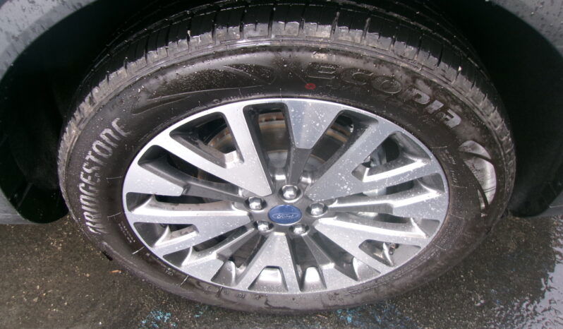 FORD ESCAPE TITANIUM full