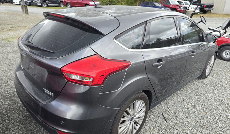 FORD FOCUS TITANIUM full