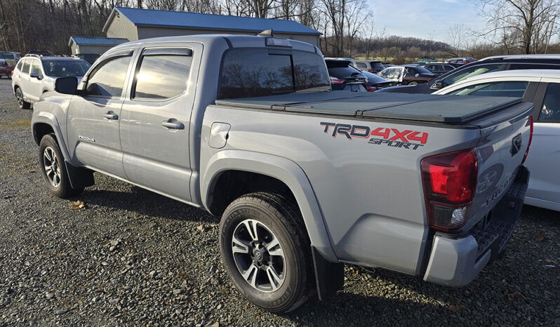 TOYOTA TACOMA TRD SPORT full