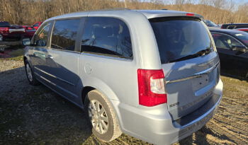 CHRYSLER TOWN AND COUNTRY TOURING full