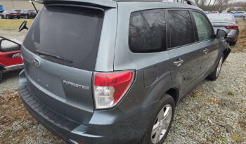 SUBARU FORESTER PREMIUM full