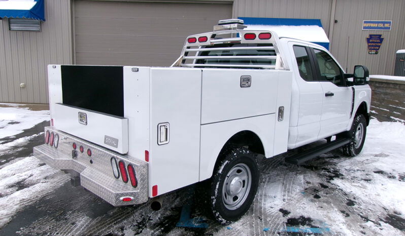 FORD F-350 XL SUPERCAB UTILITY BED full