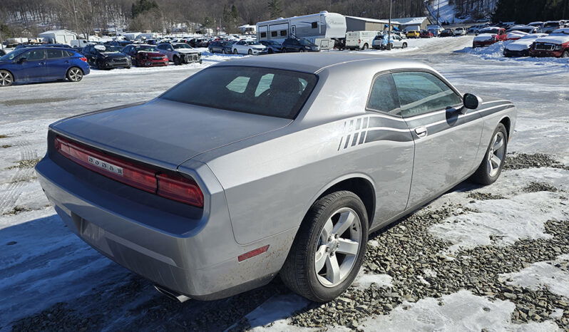 DODGE CHALLENGER SE full