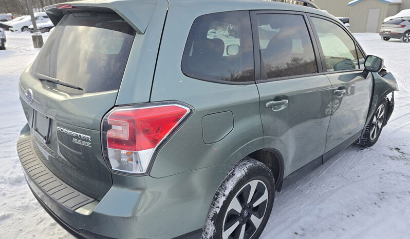 SUBARU FORESTER PREMIUM full