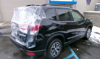 SUBARU FORESTER PREMIUM full