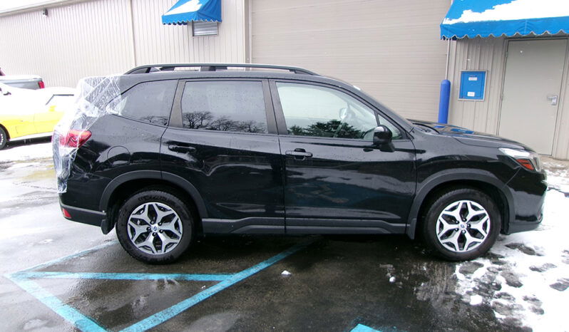 SUBARU FORESTER PREMIUM full