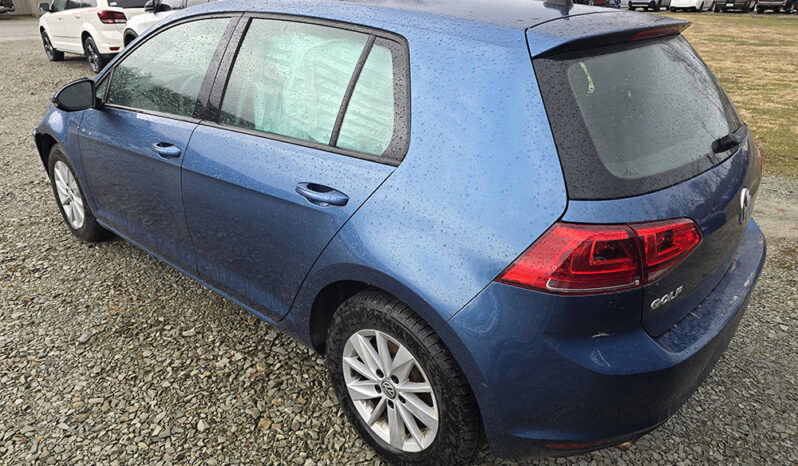 VOLKSWAGEN GOLF TSI SE full