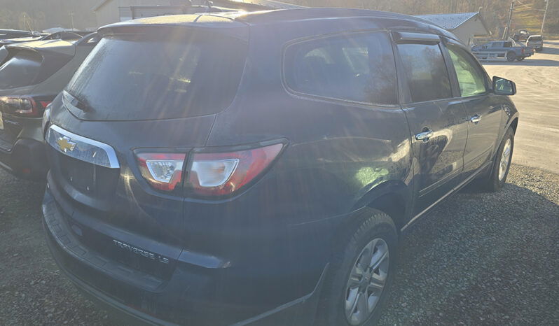 CHEVROLET TRAVERSE LS full