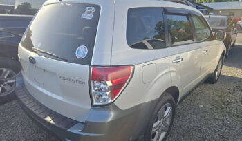 SUBARU FORESTER PREMIUM full