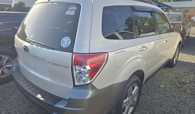 SUBARU FORESTER PREMIUM full